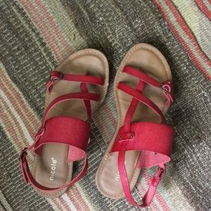 Strappy red Nicole flat leather sandals
